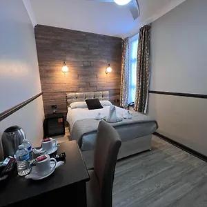 The Commongate 3* Londyn